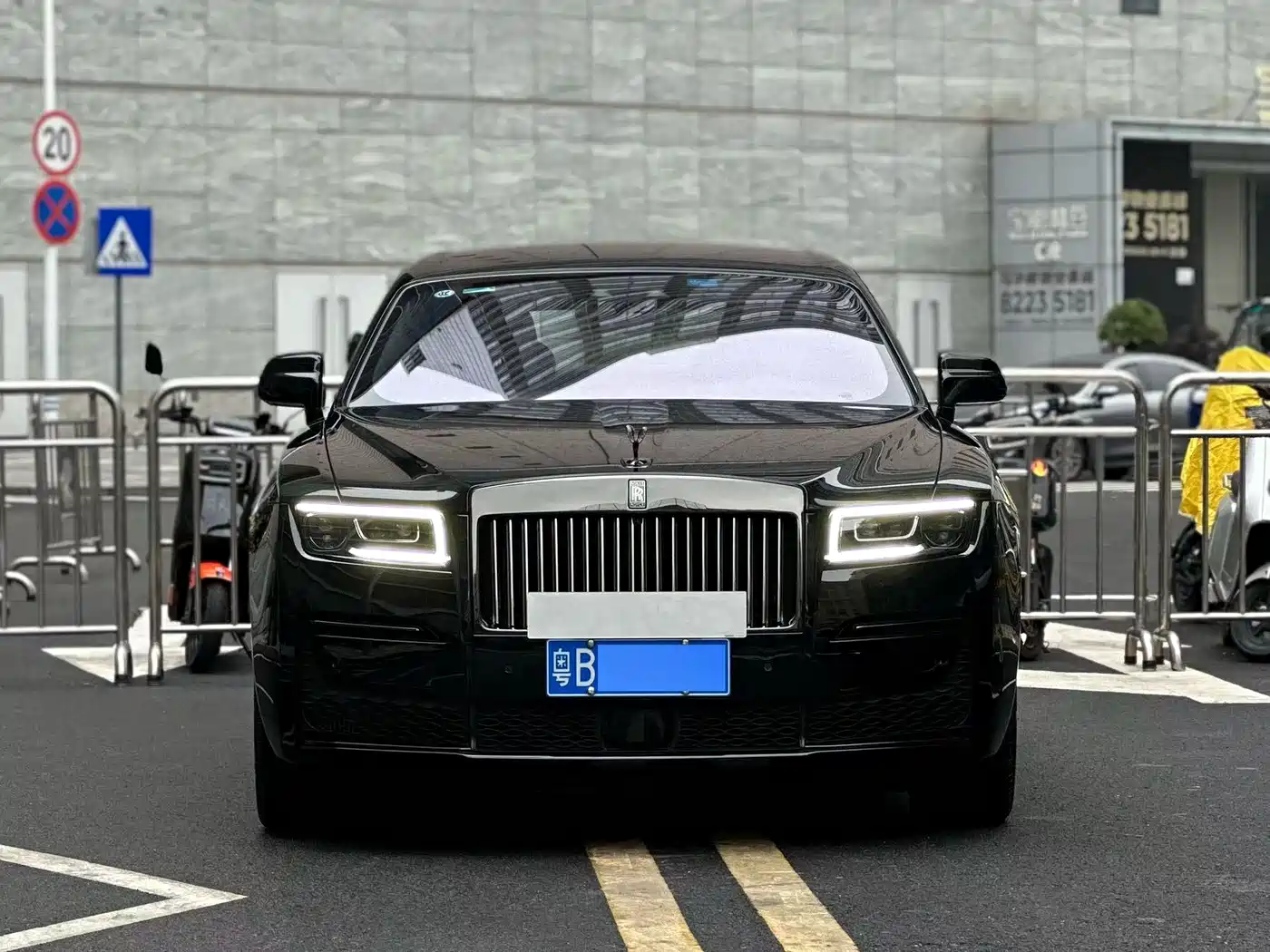 Rolls-Royce Ghost 2023 2022 6.7T Black Badge