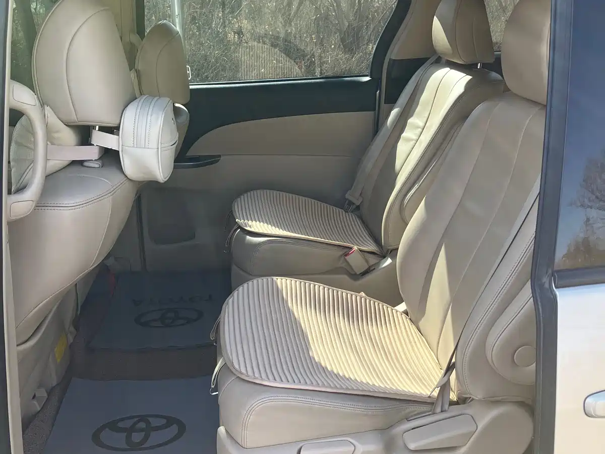 Toyota Previa 2012 2.4L 7-Seater Luxury Edition фото 12