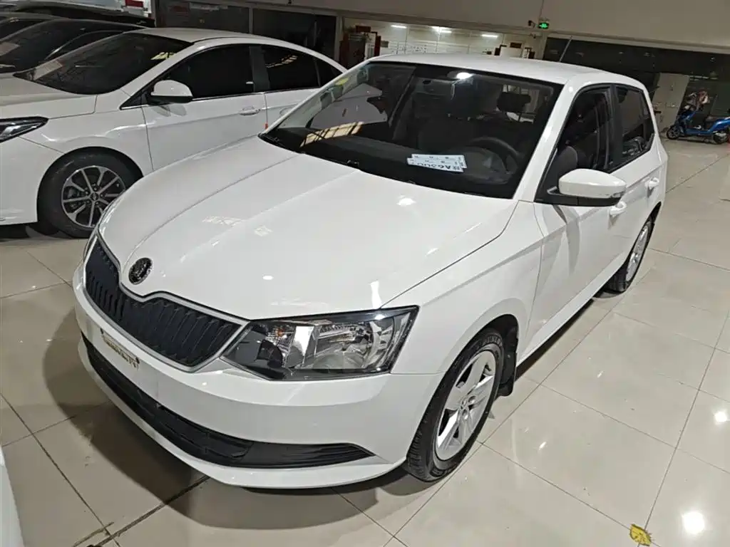 Škoda Fabia 2017 1.4L Auto Car Enjoy Edition