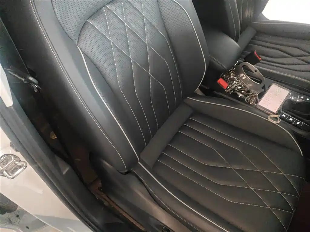 Volkswagen Tiguan L 2023 330TSI Auto 2WD R-Line Premium Edition фото 20