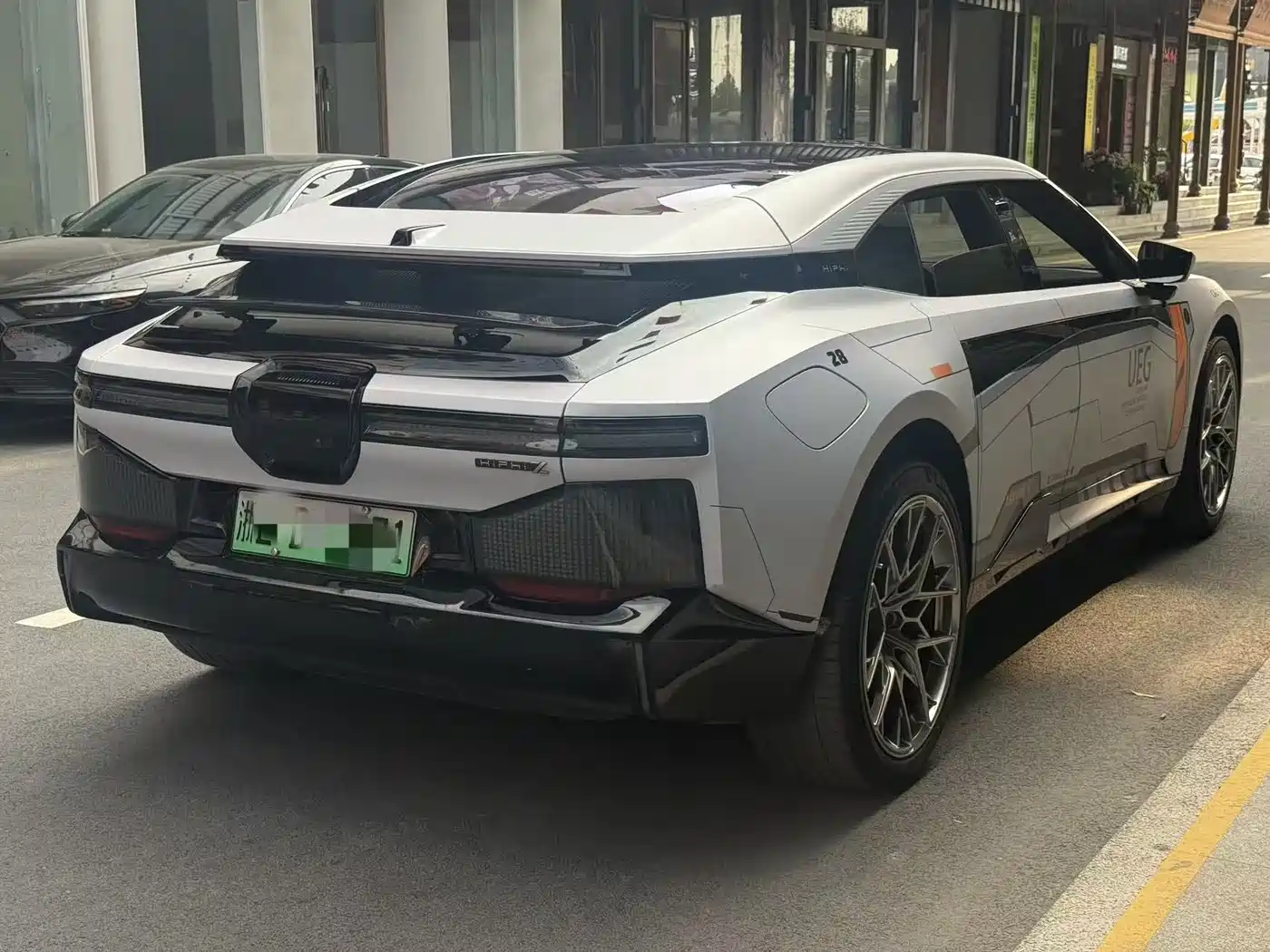HiPhi Z 2023 4-Seater Edition фото 4