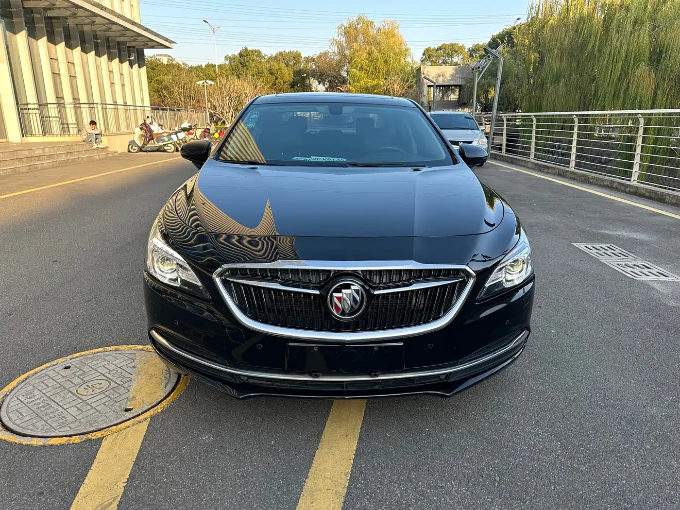 Buick LaCrosse 2016 Facelift 28T Elite фото 2