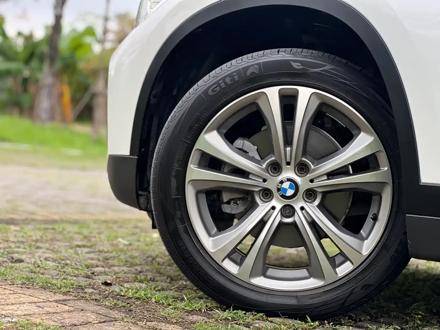 BMW X1 2018 sDrive18Li Premium Model фото 19