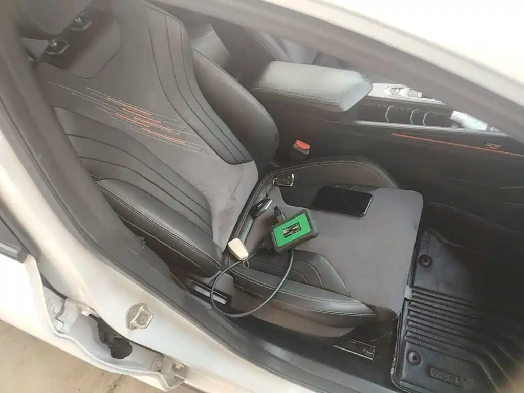 Фото 25 - Geely Binrui