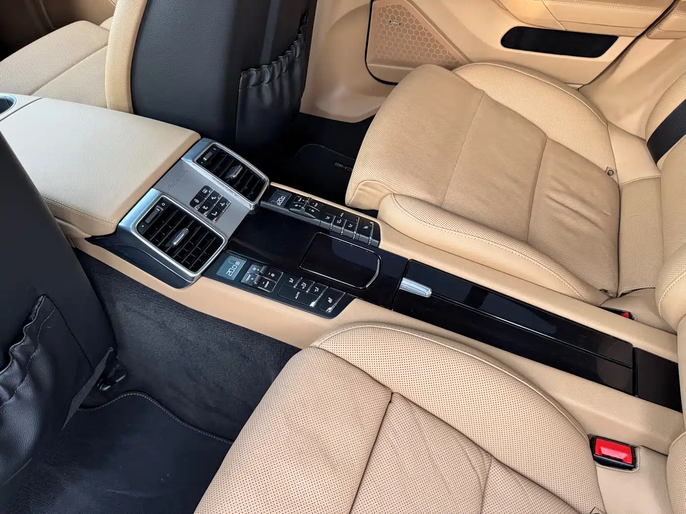 Porsche Panamera 2016 Panamera Edition 3.0T фото 16