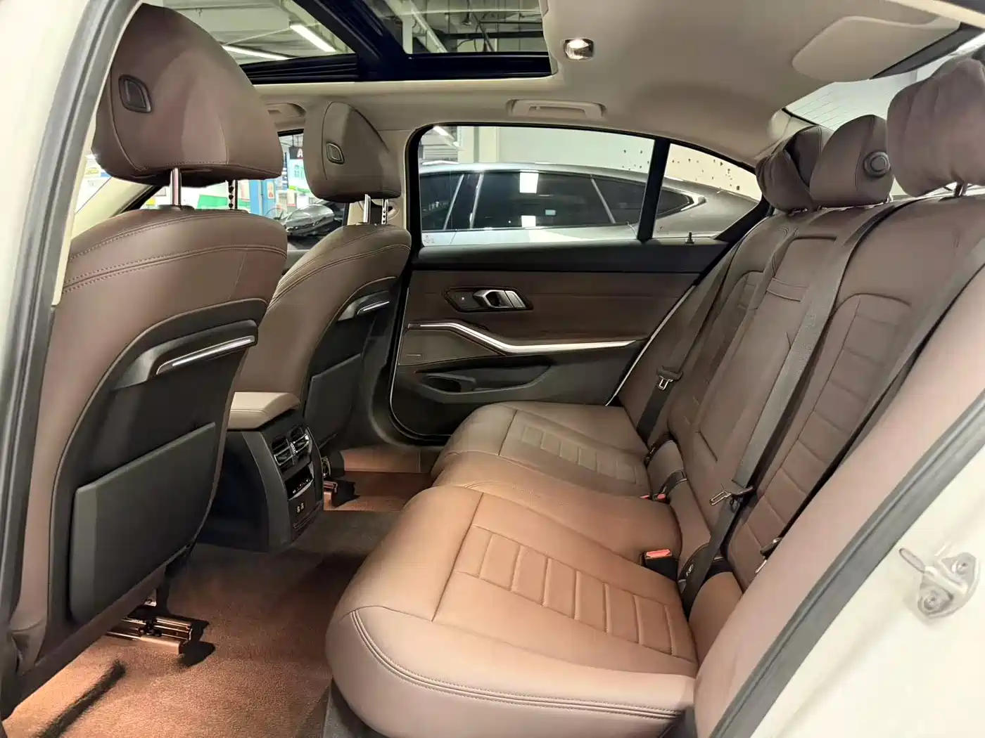 BMW 3 Series 2021 325Li M Sport Night Edition фото 8