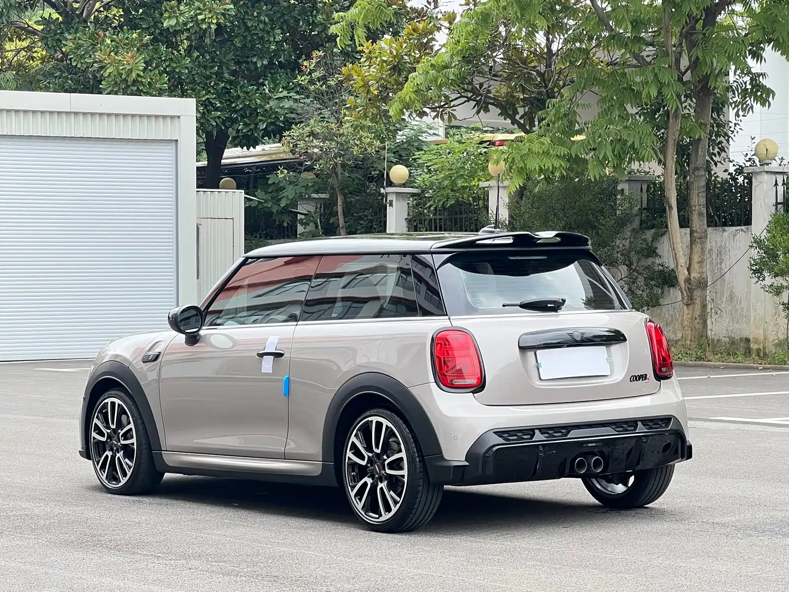 Фото 5 - MINI MINI