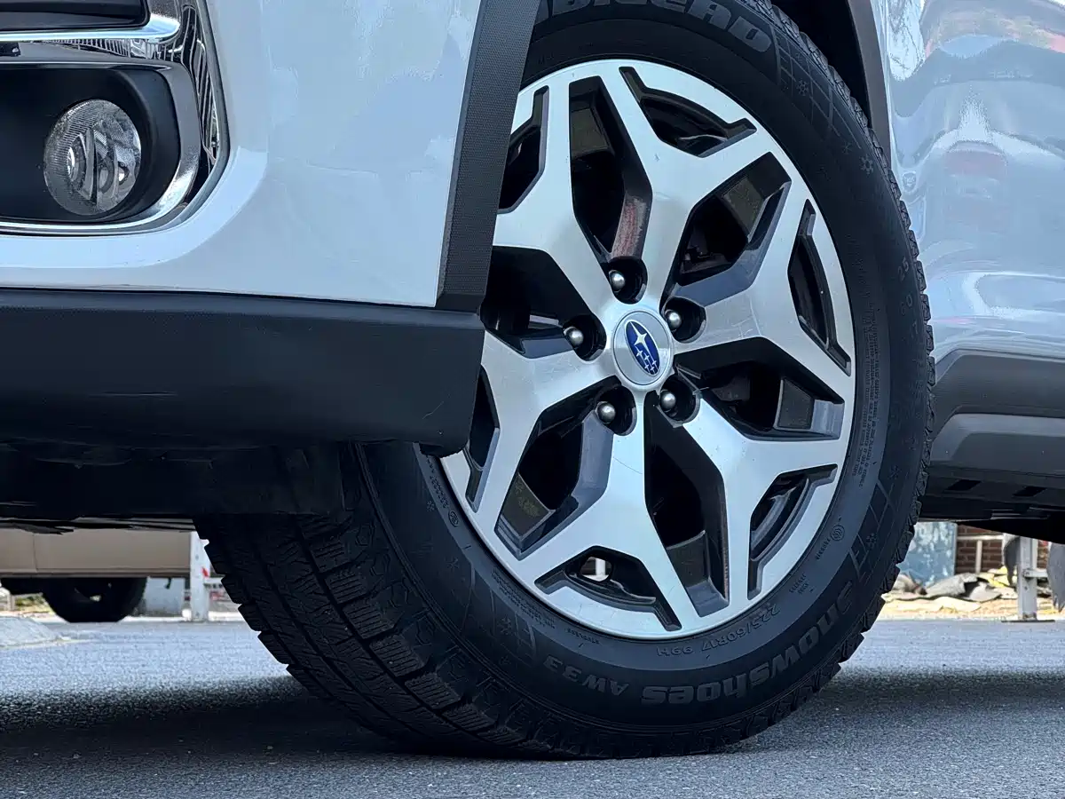 Subaru Forester 2020 2.0i Luxury Edition EyeSight фото 9