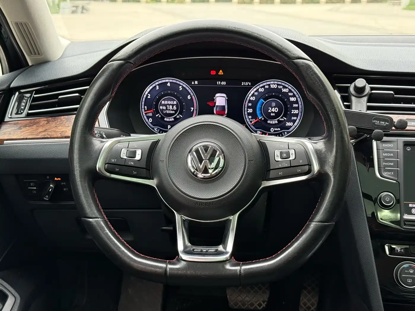 Volkswagen Magotan 2017 380TSI DSG Premium фото 11