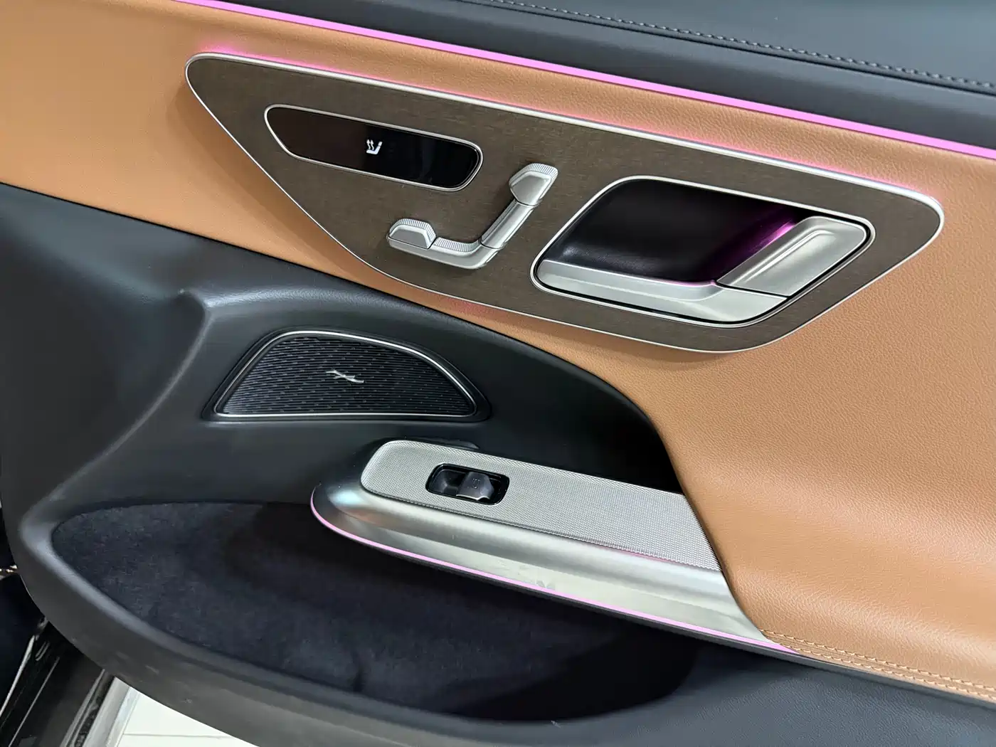 Mercedes-Benz E-Class 2025 E 300 L Fashion Sport фото 5
