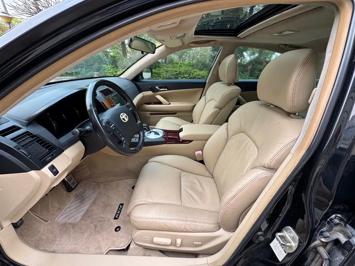 Toyota Reiz 2008 2.5S Special Commemorative Edition фото 4