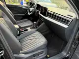 Photo 4 - Volkswagen Tiguan L