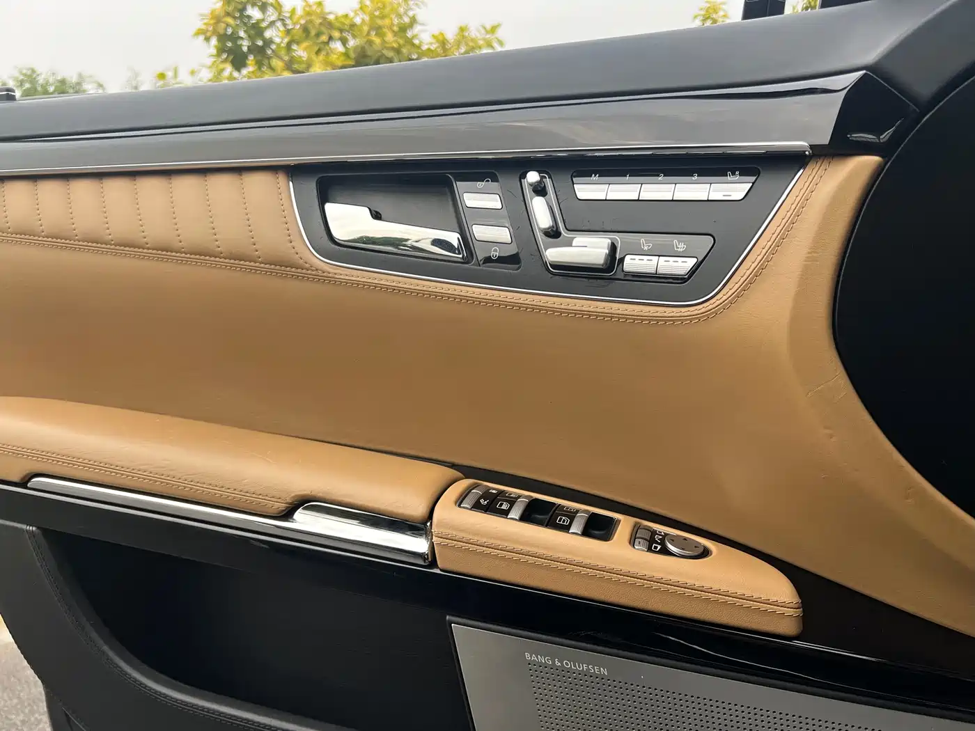 Mercedes-Benz S-Class 2012 S 600 L Grand Edition designo фото 20