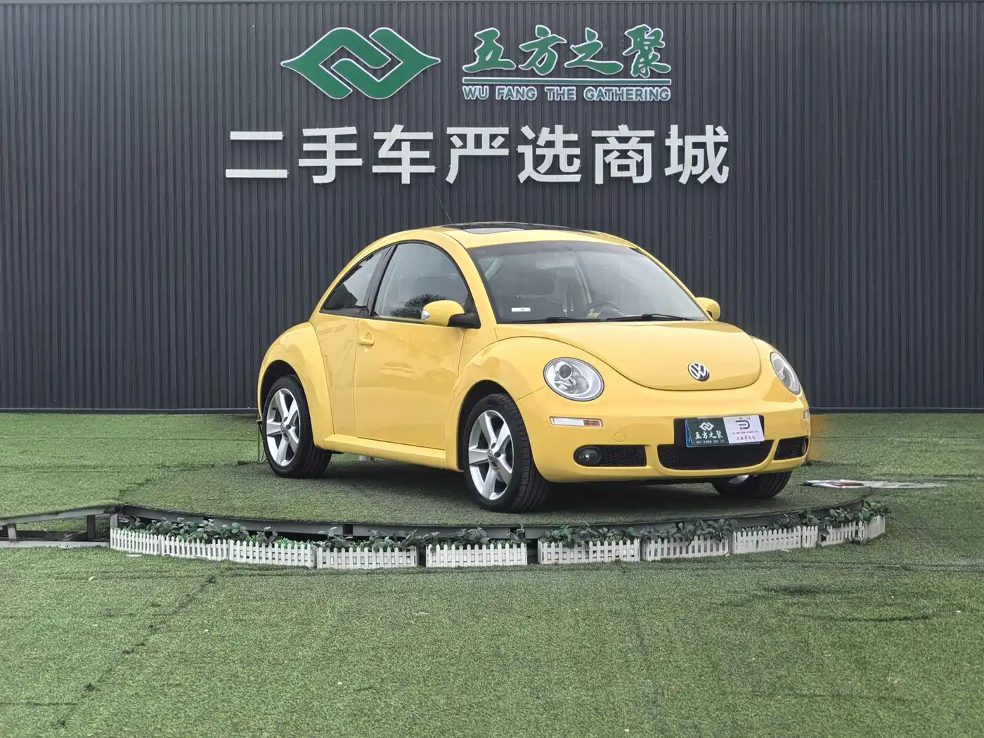 Volkswagen Beetle 2008 1.8T AT Luxury фото 3