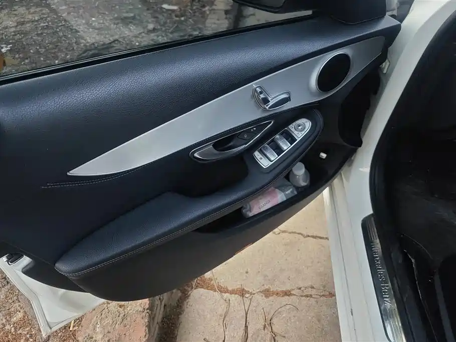 Mercedes-Benz C-Class 2017 Facelift C 200 Sport Edition фото 7