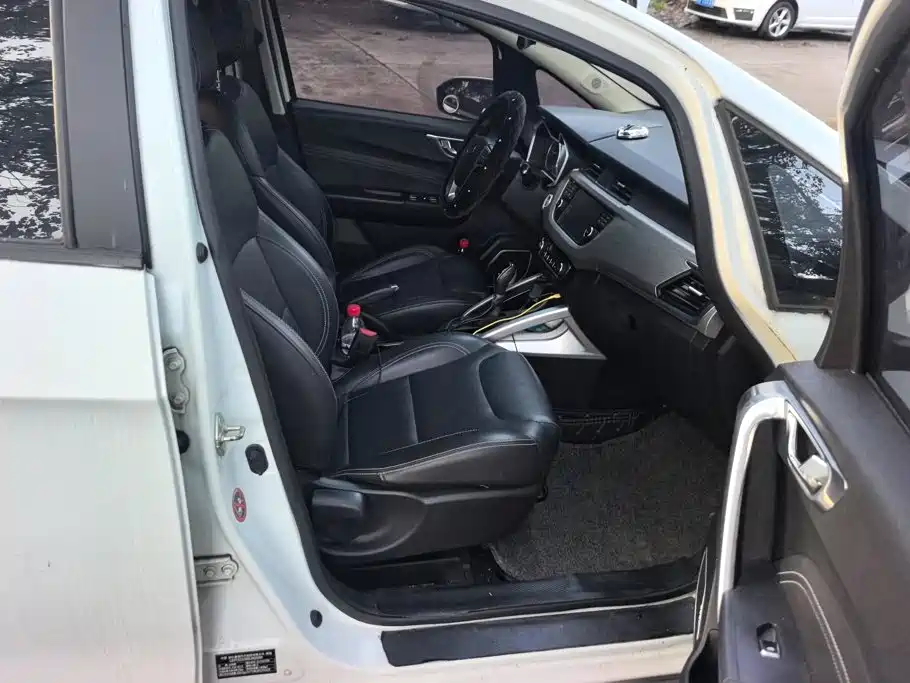 Geely Vision X3 2017 2017 1.5L Automatic Elite