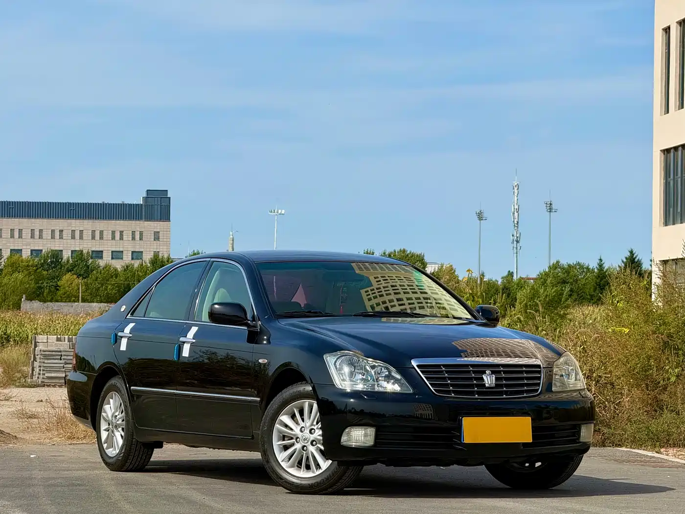 Toyota Crown 2005 Model 2.5L Royal фото 3