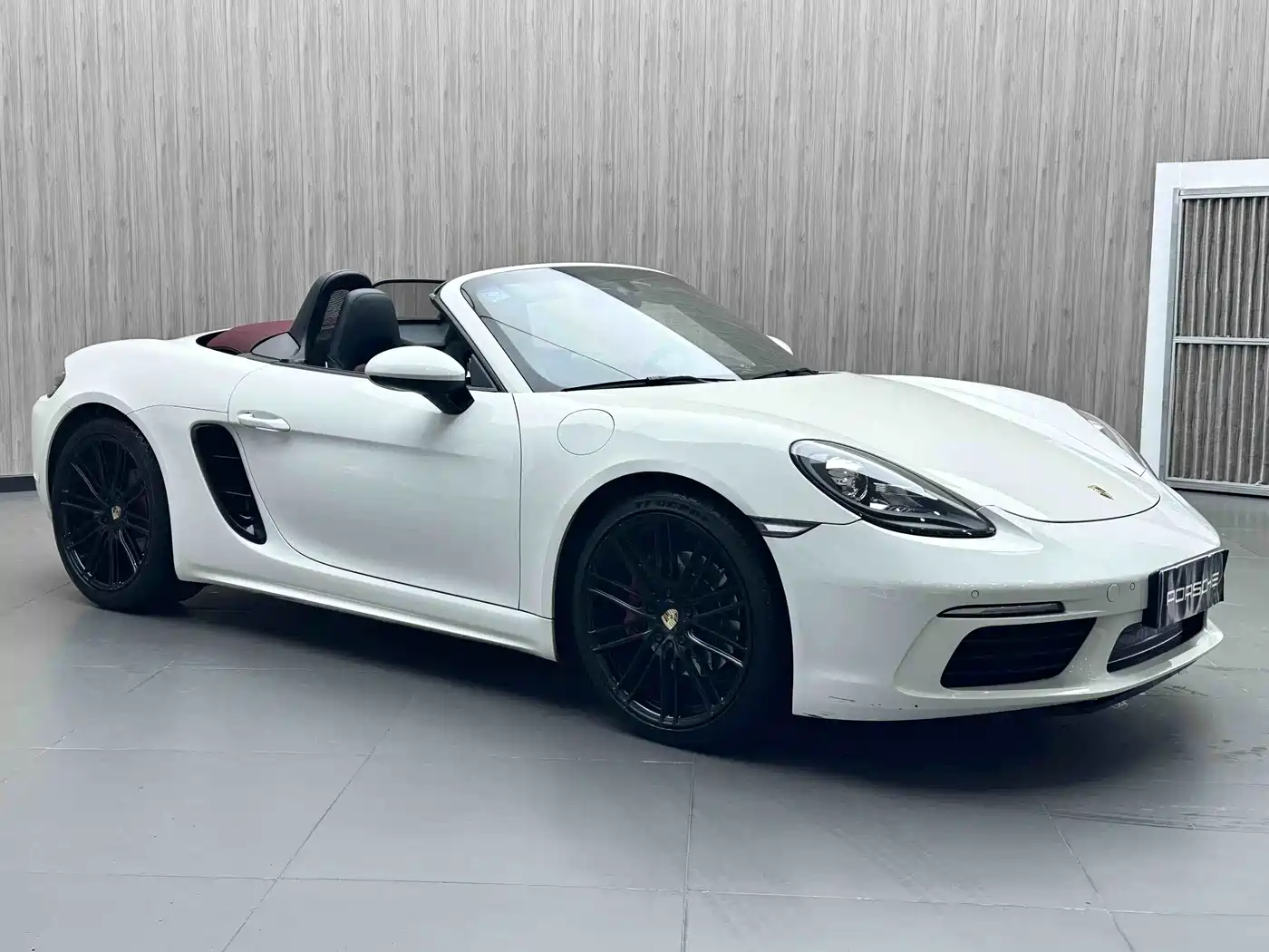 Porsche 718 2018 Boxster 2.0T фото 2