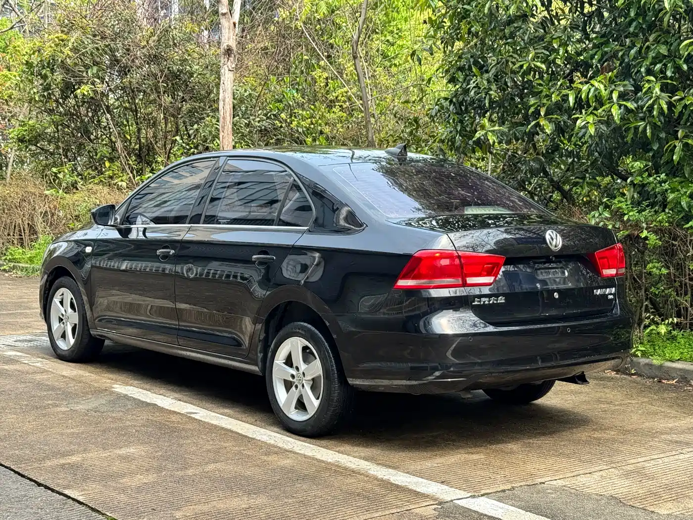 Volkswagen Santana 2015 1.6L Automatic Comfort Edition фото 4