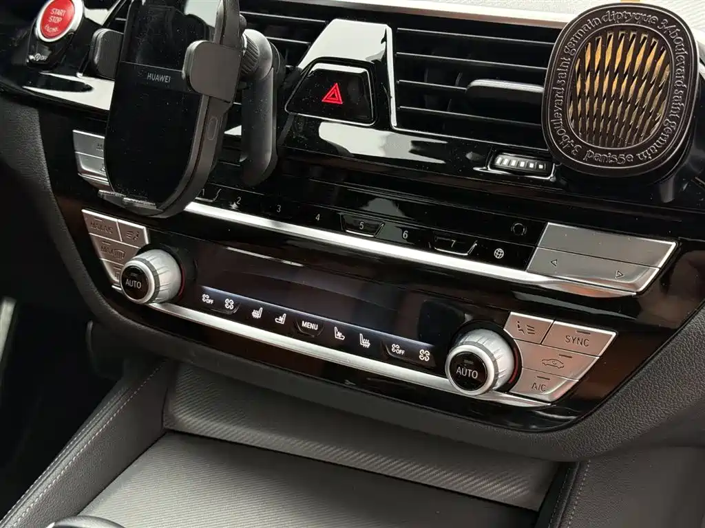 BMW M5 2021 M5 фото 36