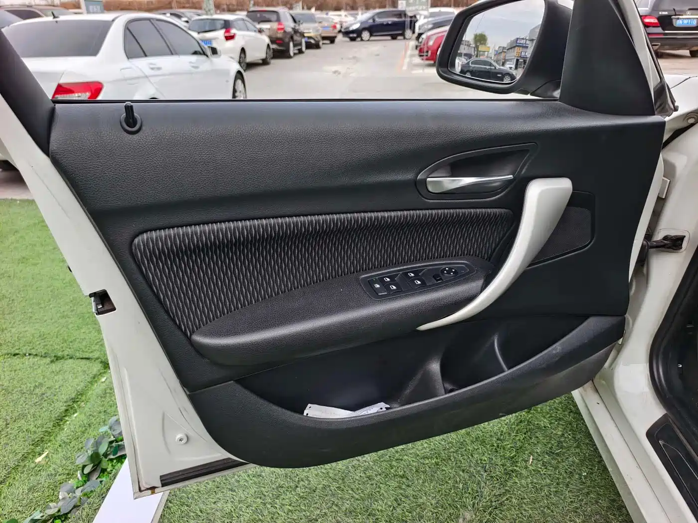 BMW 1 Series (Import) 2013 Facelift 118i Leading Model фото 8