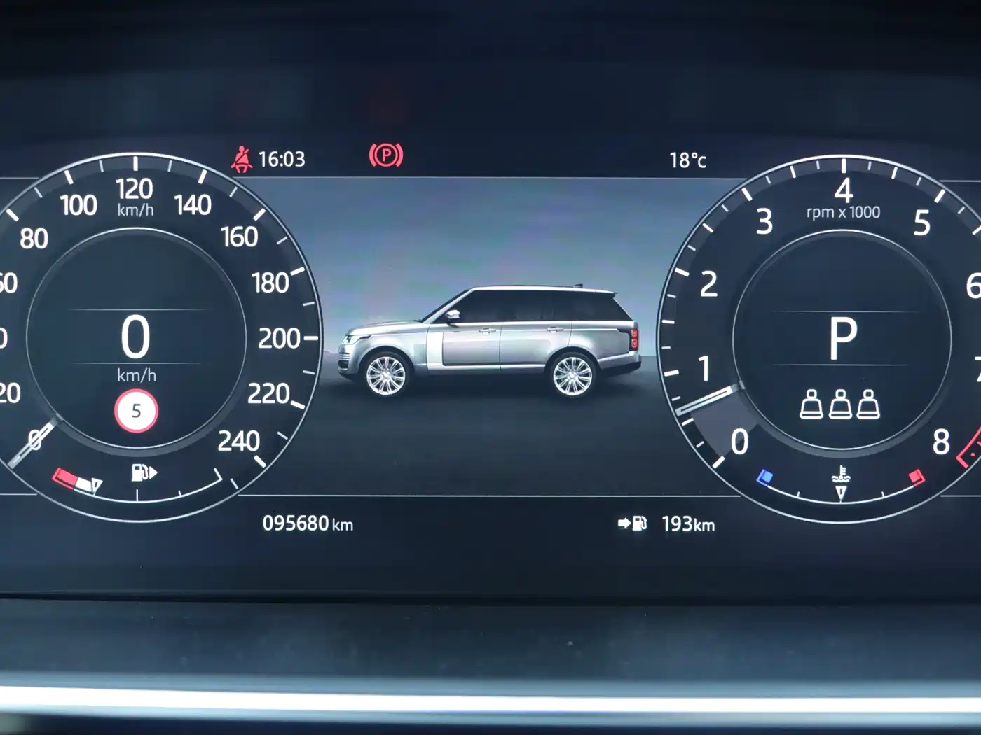 Land Rover Range Rover 2021 3.0 L6 Heritage Edition фото 19