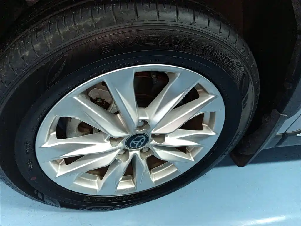 Toyota Corolla Cross 2024 Model 2.0L Pioneer Edition фото 25