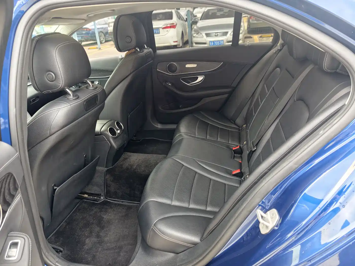 Mercedes-Benz C-Class 2016 C 200 L Sport фото 20