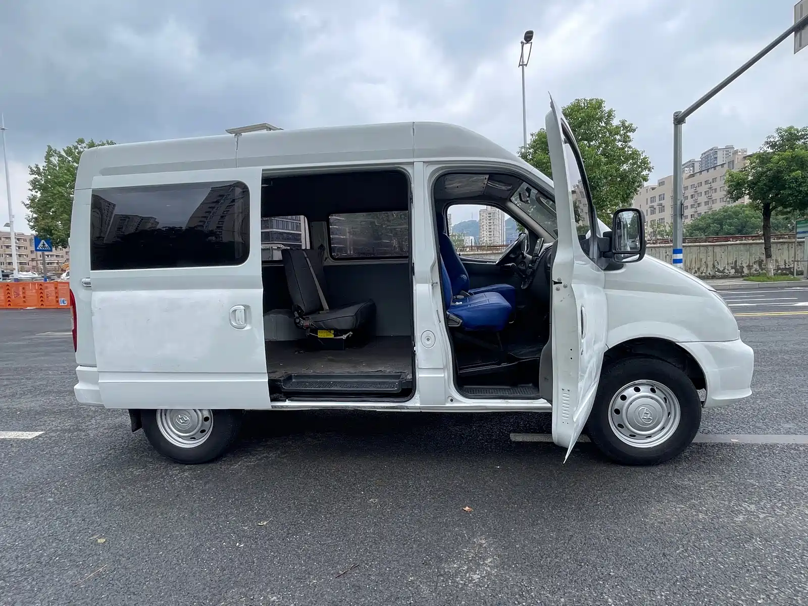 Photo 11 - Maxus Xintu V80