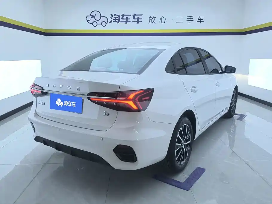 Фото 3 - Roewe i5