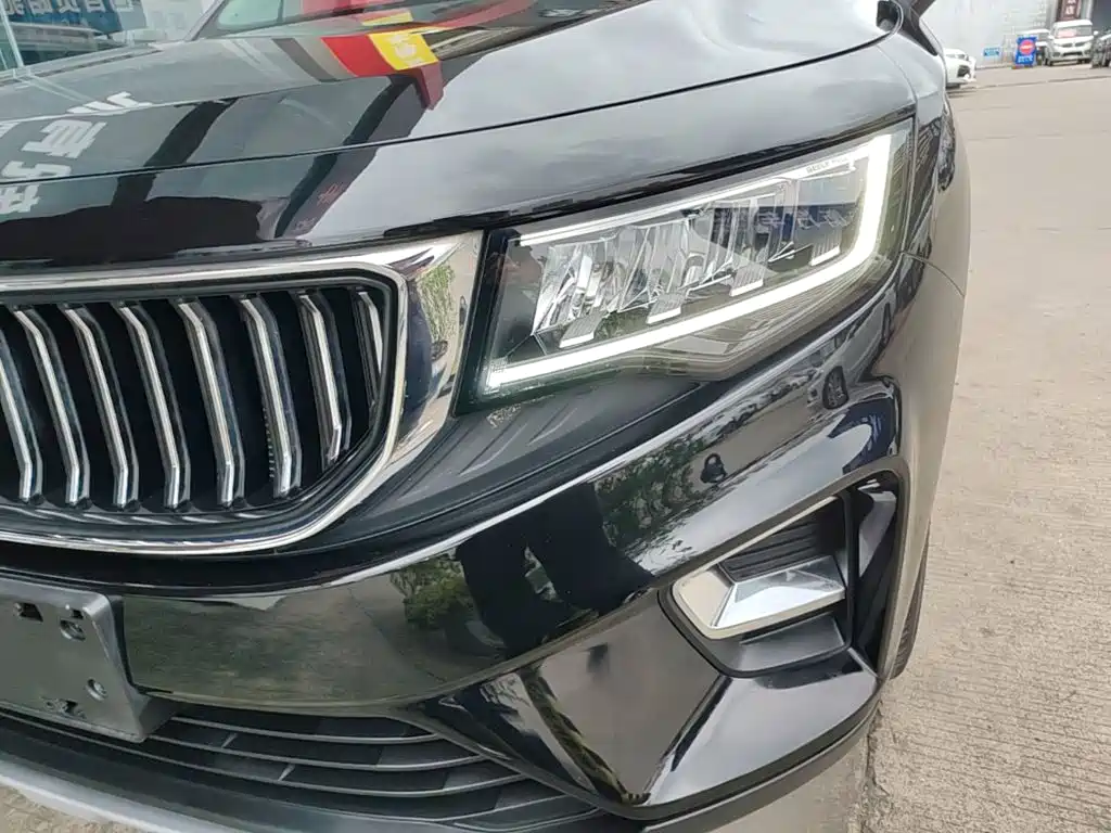 Geely Okavango 2022 2022 1.8TD Automatic Premium 7-Seater