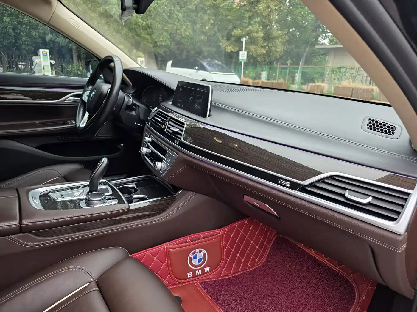 BMW 7 Series 2022 2021 Model 730Li Luxury Package