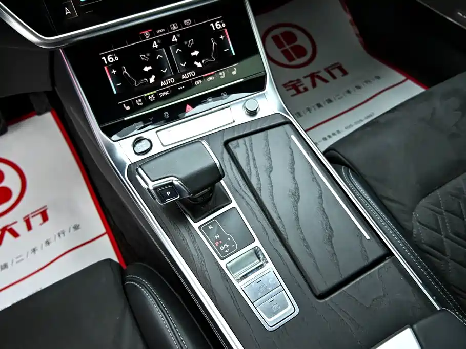 Audi A6L 2024 55 TFSI quattro Exclusive Dynamic фото 17