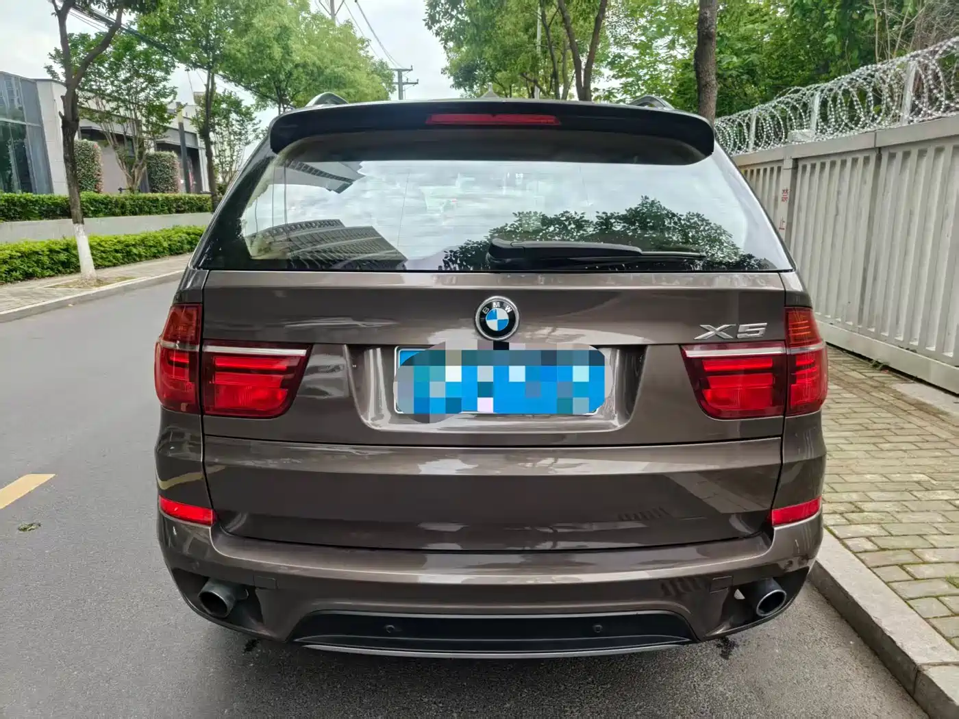 BMW X5 (Import) 2011 xDrive35i Leading Edition фото 4
