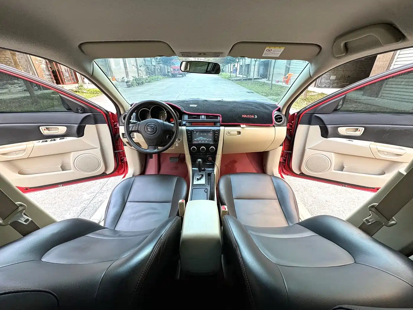Photo 9 - Mazda 3