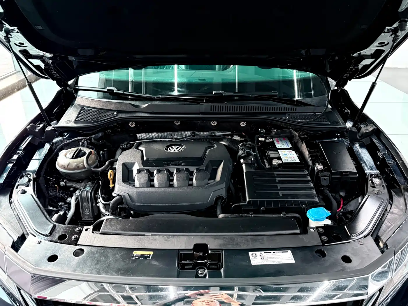 Volkswagen Passat 2020 330TSI Luxury Edition China VI фото 28