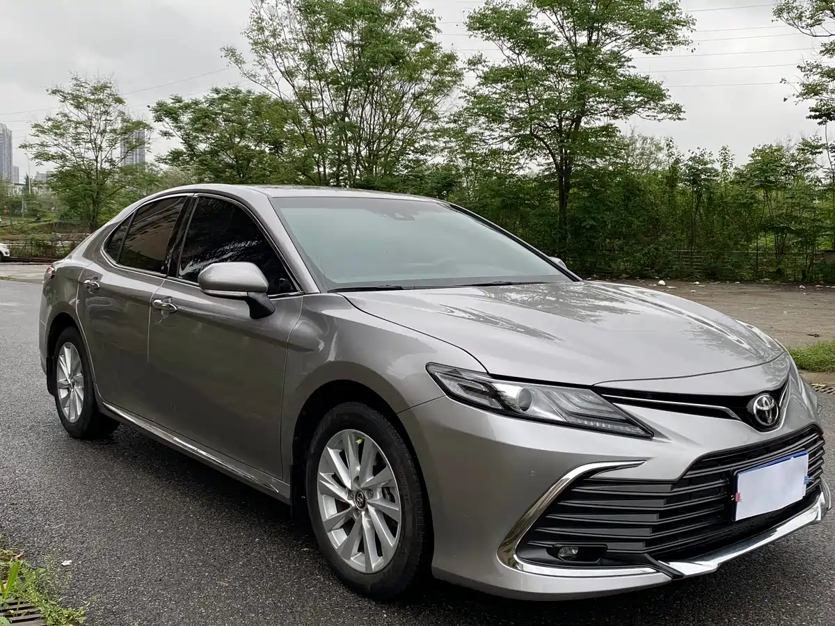 Toyota Camry 2023 2.0G Luxury Edition фото 3