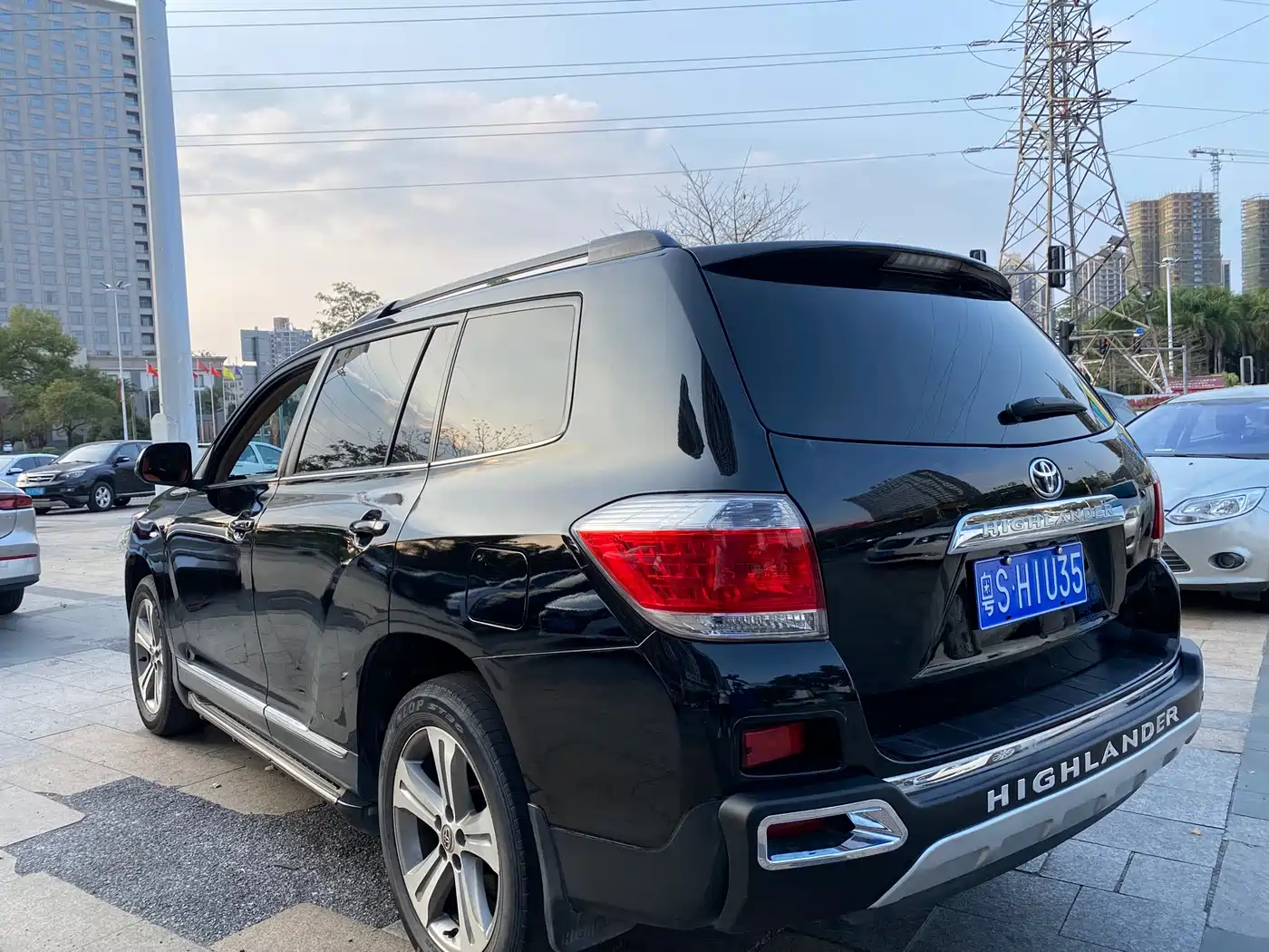 Toyota Highlander 2012 2.7L 2WD 5-seater Sport Edition фото 5