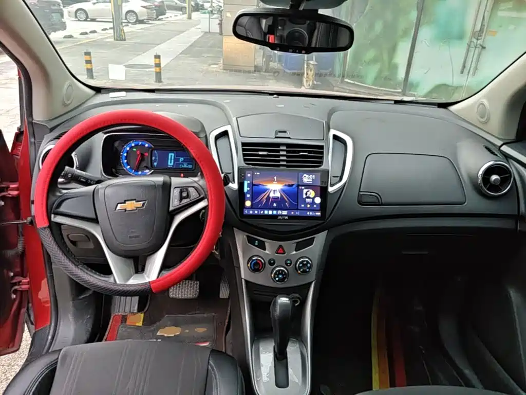 Фото 10 - Chevrolet Trax
