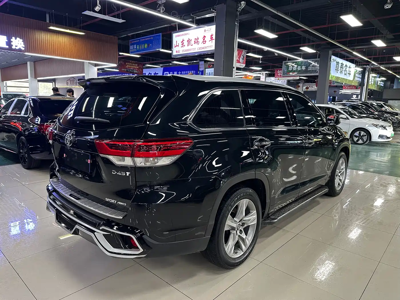Toyota Highlander 2021 2.0T AWD Luxury 7-Seater фото 4