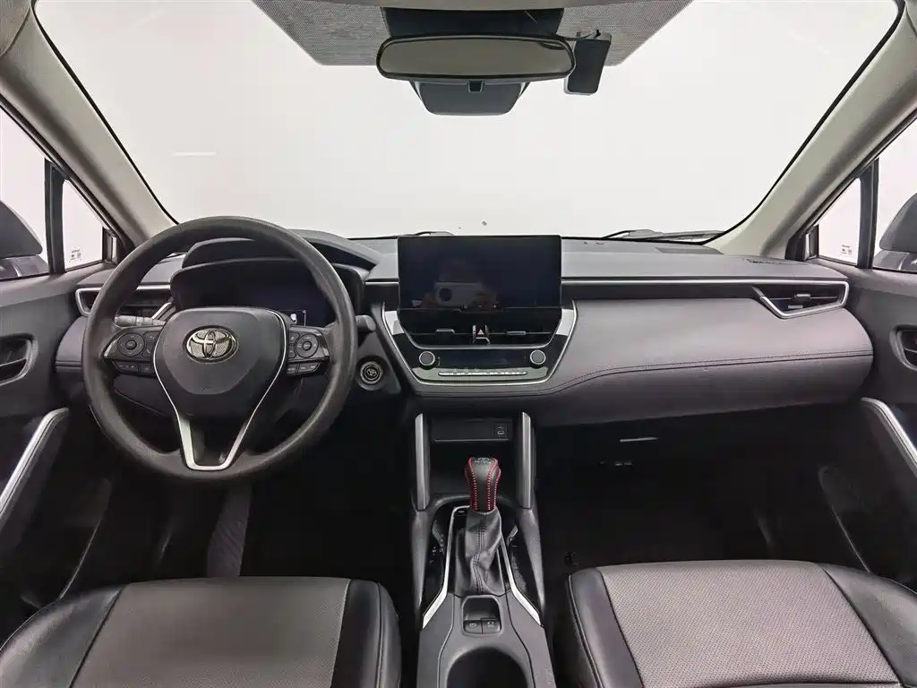 Toyota Frontlander 2023 2.0L CVT Luxury Edition фото 7