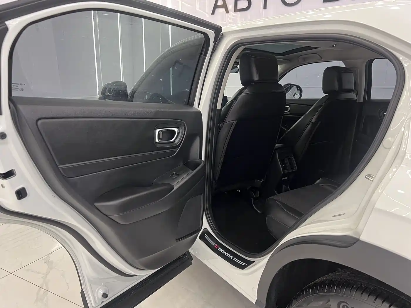 Honda Vezel 2024 2023 1.5L CVT Technology Edition