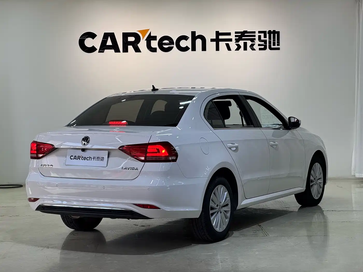 Volkswagen Lavida 2019 Lavida Start 1.5L Auto Comfort (China VI) фото 4