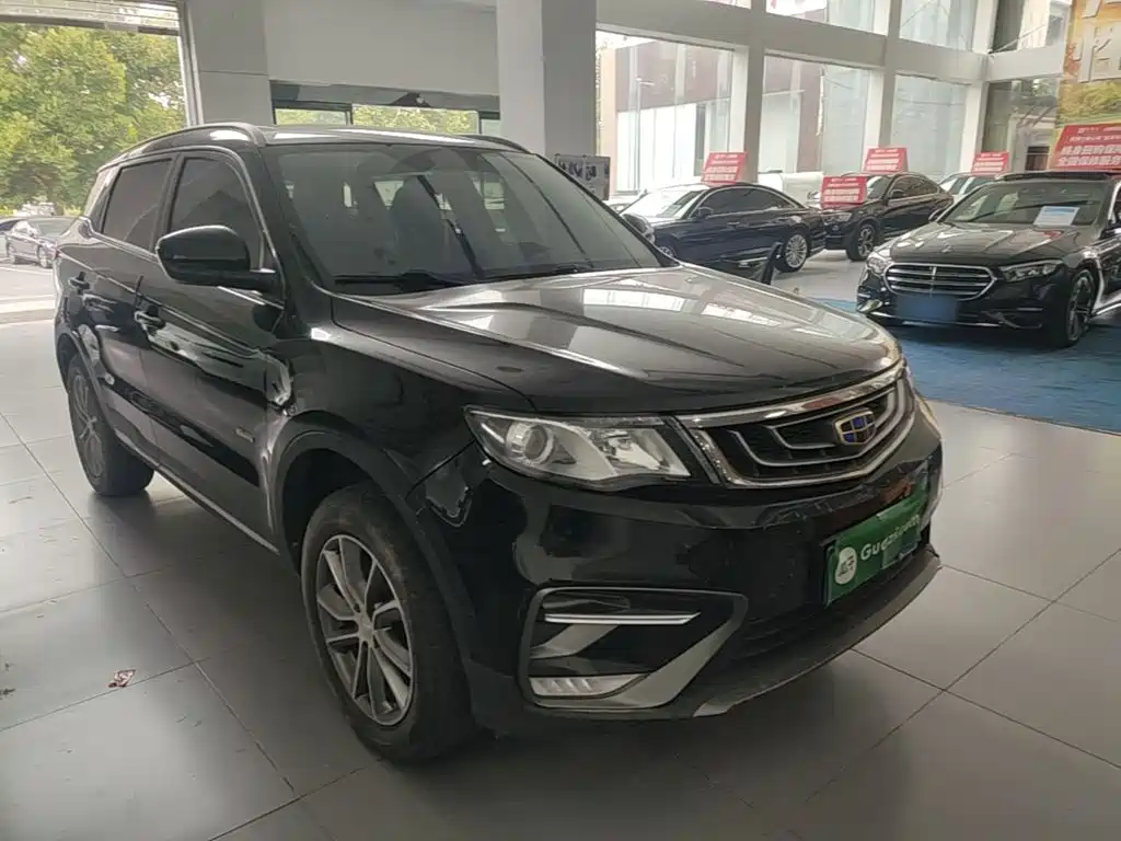Фото 4 - Geely Atlas