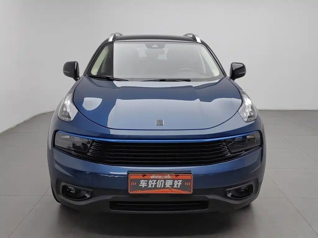 Photo 3 - Lynk & Co 01