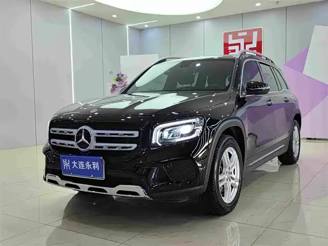 Mercedes-Benz GLB 2023