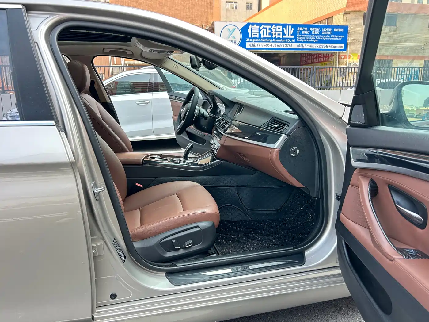 BMW 5 Series 2017 520Li Classic Edition фото 8