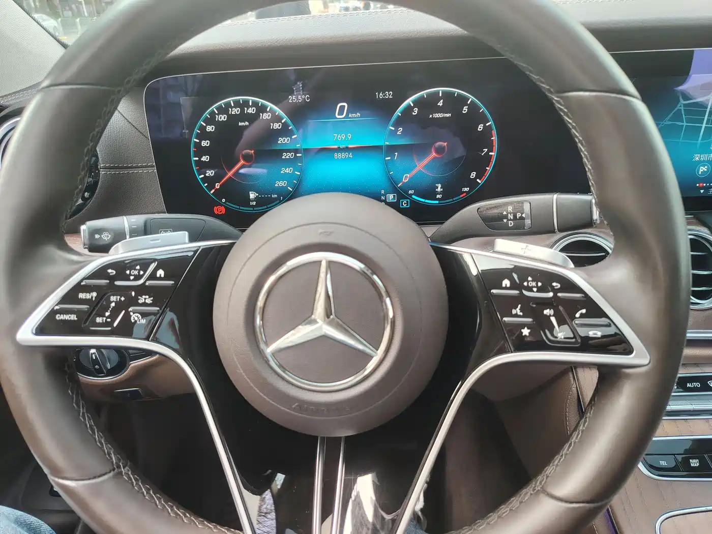 MERCEDES-BENZ E CLASS