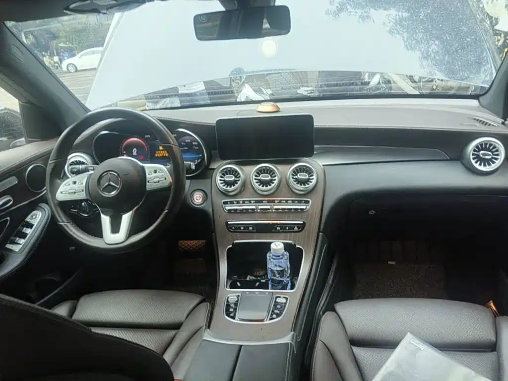 Фото 12 - Mercedes-Benz GLC