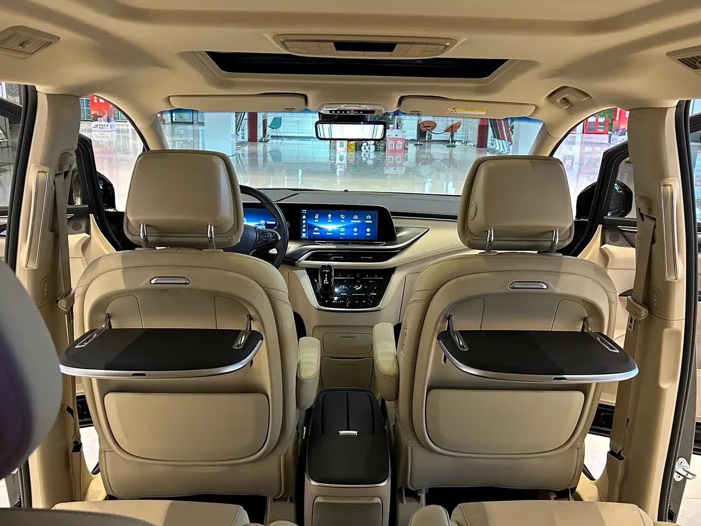 Buick GL8 2023 ES Landmaster Exclusive фото 15